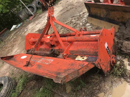 ขายโรตารี่ตราช้าง 1.40 เมตร ใส่รถ 24-32 แรง ใบเต็ม พร้อมยอย พร้อมใช้งาน