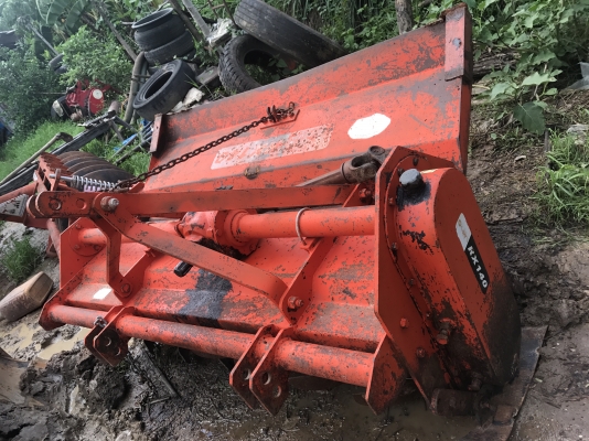 ขายโรตารี่ตราช้าง 1.40 เมตร ใส่รถ 24-32 แรง ใบเต็ม พร้อมยอย พร้อมใช้งาน