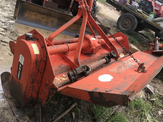 ขายโรตารี่ตราช้าง 1.40 เมตร ใส่รถ 24-32 แรง ใบเต็ม พร้อมยอย พร้อมใช้งาน