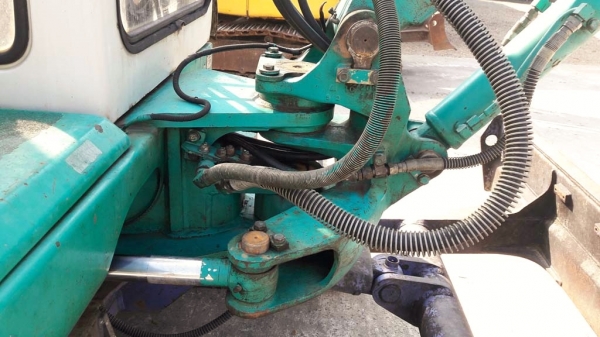 รถขุด Komatsu PC30-7E เก๋ง อาร์มกระแทก นำเข้าจากญี่ปุ่นแท้