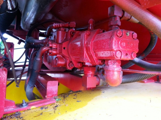 ขายรถเกี่ยวข้าวไอ้หนุ่มไวไฟ ปี49 ตัวเดิน12 เครื่อง195แรง รถสวยพร้อมใช้งาน ราคา650,000 สนใจโทร 090-8588220คุณนะ 093-3258446คุณบิว เว็บไซต์ส่วนตัว www.narong2truck.com www.truck.in.th/498 ID: narong498 ID: 09332584461 เพจ Facebook ณรงค์ ซื้อขายรถมือสอง กลุ่