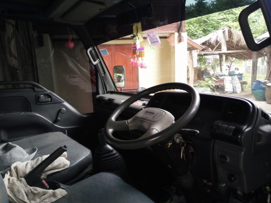 ISUZU NKR 130 ปี47 ห้างแท้ ยาว4.40 เมตร