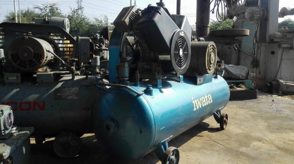 ** Sold ** ปั้มลมญี่ปุ่น Iwata 5 HP ถัง 120 ลิตร ไฟ 380V ลงตู้ญี่ปุ่นพร้อมใช้ ** Sold ** ปั้มลมญี่ปุ่น Iwata 5 HP ถัง 120 ลิตร ไฟ 380V ลงตู้ญี่ปุ่นพร้อมใช้