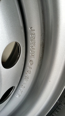 ล้อกระทะขอบ16 6รู139.7 พร้อมยางโยโกฮาม่า 215/70R16 ปี15 จำนวนสองล้อ ล้อกระทะขอบ16 6รู139.7 พร้อมยางโยโกฮาม่า 215/70R16 ปี15 จำนวนสองล้อ