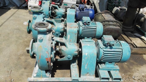 ปั้มน้ำหอยโข่งอิตาลี่ Calpeda มอเตอร์ 7.5 HP 380V เข้า 3"- 2.5" พร้อมใช้ ปั้มน้ำหอยโข่งอิตาลี่ Calpeda มอเตอร์ 7.5 HP 380V เข้า 3"- 2.5" พร้อมใช้