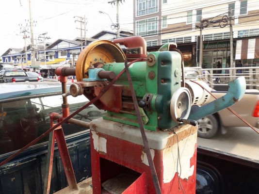 เปิดขายเครื่องเจียรดั้มเบรครถยนต์ไฟบ้านครับ เปิดขายเครื่องเจียรดั้มเบรครถยนต์ไฟบ้านครับ