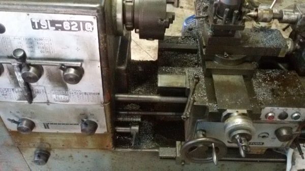 ขายเครื่องกลึง TODA 4.5ฟุต  JAPAN