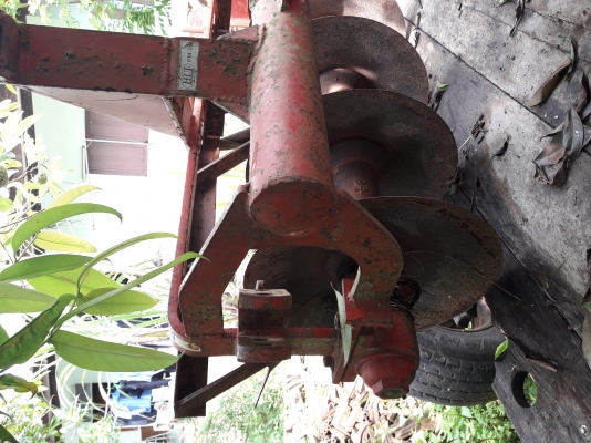 ผานหลังรถไถ