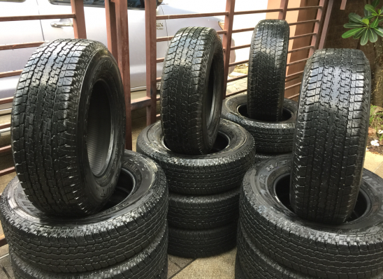 ยาง Bridgestone 245 70 16 ปลายปี16 มี4ชุด ดอกเต็ม เนื้อนิ่มๆ ใช้ยาว ราคาไม่แพง