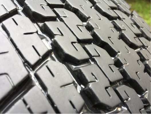 ยาง Bridgestone 245 70 16 ปลายปี16 มี4ชุด ดอกเต็ม เนื้อนิ่มๆ ใช้ยาว ราคาไม่แพง