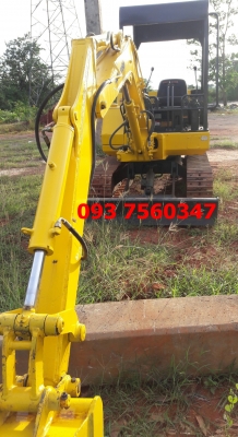 ขายรถแบคโฮ KOMATSU PC30-6