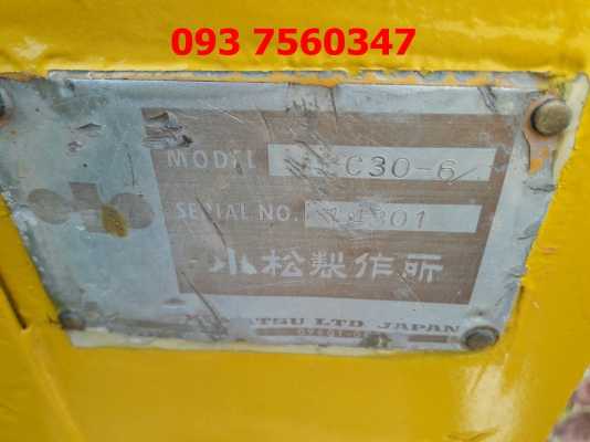 ขายรถแบคโฮ KOMATSU PC30-6 ขายรถแบคโฮ KOMATSU PC30-6