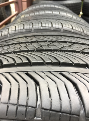 ยาง Continental 245 50 18 กลางปี16 ดอกเต็ม เนื้อนิ่มๆ ใช้ยาว ราคาไม่แพง