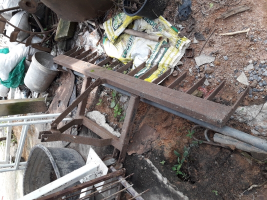 คราด รถไถนั่่ง