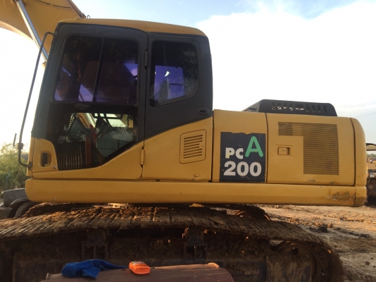 ขาย 1,450,000 KOMATSU pc 200-7 จัดไฟแนนซ์ ได้ 1,000,000 ไฟฟ้าครบ เครื่องดี ปั้มแรง เอวแน่น ช่วงล่างใหม่ ทำงาน 15,000 ชม.รถสวยพร้อมใช้ รถอยู่ ปทุมธานี 090-772-3710 090-772-3708