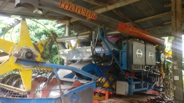 ขาย รถเกี่ยวข้าวพรกินรีการช่าง