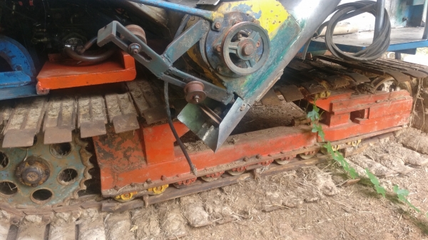 ขาย รถเกี่ยวข้าวพรกินรีการช่าง ขาย รถเกี่ยวข้าวพรกินรีการช่าง