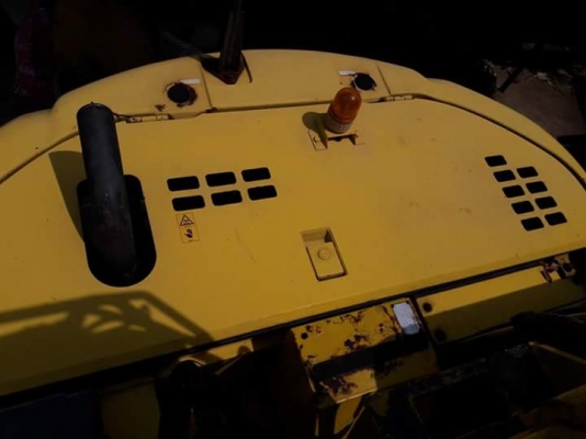 ขายKOBELCO SK135SR-1ES YY04 มาใหม่ ปี 2007 แทรค 60 เก่าญี่ปุ่นแท้ สภาพสวย มีลายแย๊ก เครื่องปั๊มดี ลองระบบกันได้ทุกวัน โทร 089-3818694 ดวงนภา ขายKOBELCO SK135SR-1ES YY04 มาใหม่ ปี 2007 แทรค 60 เก่าญี่ปุ่นแท้ สภาพสวย มีลายแย๊ก เครื่องปั๊มดี ลองระบบกันได้ทุกวัน โทร 089-3818694 ดวงนภา