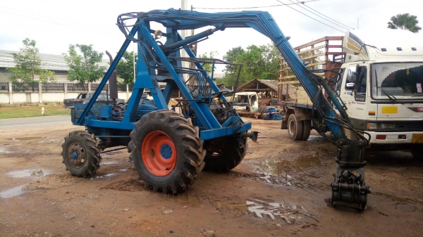 ขายรถไถคีบ