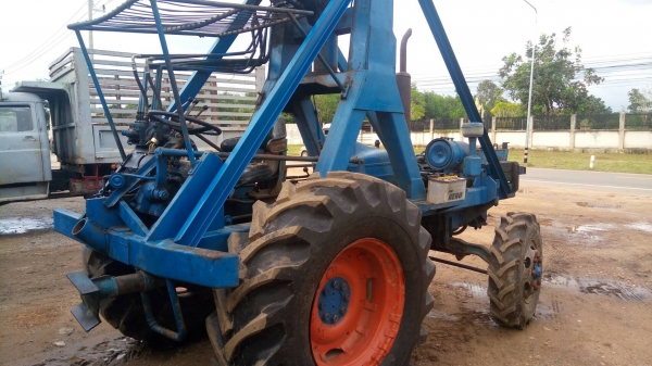 ขายรถไถคีบ ขายรถไถคีบ