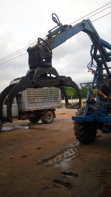 ขายรถไถคีบ ขายรถไถคีบ