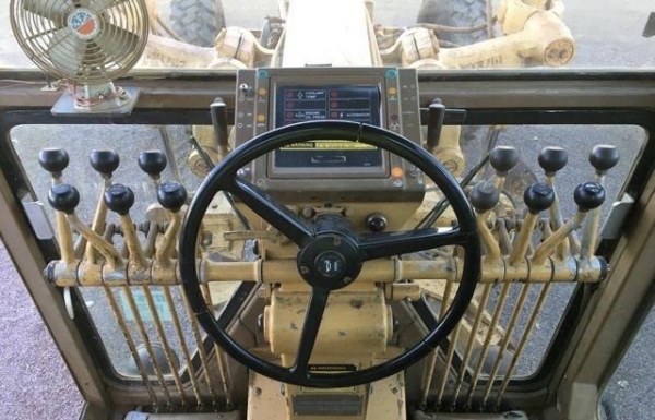 รถเกรด Caterpillar 140G #72V13823 w.Ripper *USA โทร. 080-6565422 (หนิง)