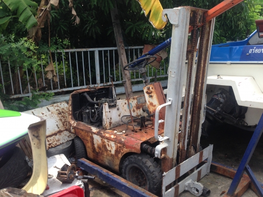 ขายรถโฟกลิปครึ่งตัน ขายรถโฟกลิปครึ่งตัน