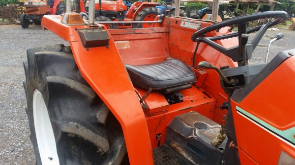 ขาย L1-28 แรง เพลาเดียว พร้อมผาน5 ราคา80000฿