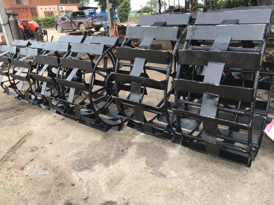 ขายล้อเหล็กใส่กับรถไถนั่งขับ 15-26แรงม้า พร้อมใช้งาน