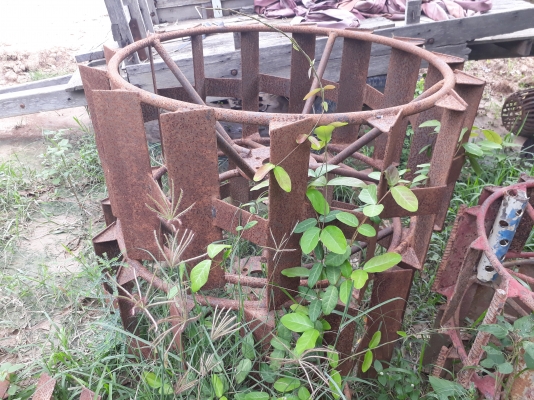 ขายล้อเหล็กใส่กับรถไถนั่งขับ 15-26แรงม้า พร้อมใช้งาน