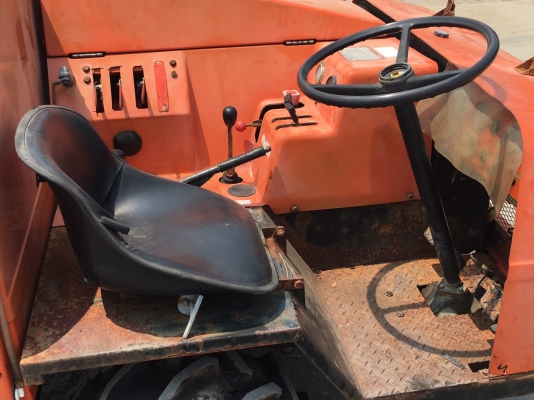 รถฉีดพ่นยา ปุ๋ยหมักอินทรีย์ชีวภาพได้ ยี่ห้อ KYORITSU รุ่น SSV-660F  ขนาด600 ลิตร ขับเคลื่อน4ล้อ เครื่องยนต์ดีเซลKUBOTA 3สูบ