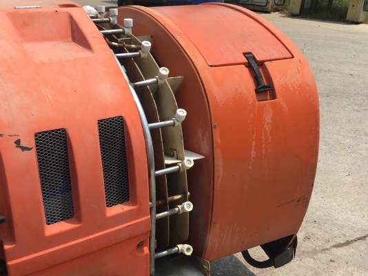 รถฉีดพ่นยา ปุ๋ยหมักอินทรีย์ชีวภาพได้ ยี่ห้อ KYORITSU รุ่น SSV-660F  ขนาด600 ลิตร ขับเคลื่อน4ล้อ เครื่องยนต์ดีเซลKUBOTA 3สูบ