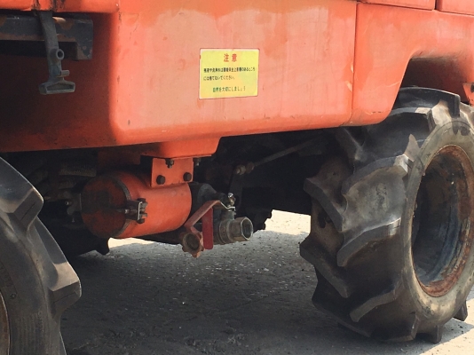 รถฉีดพ่นยา ปุ๋ยหมักอินทรีย์ชีวภาพได้ ยี่ห้อ KYORITSU รุ่น SSV-660F  ขนาด600 ลิตร ขับเคลื่อน4ล้อ เครื่องยนต์ดีเซลKUBOTA 3สูบ