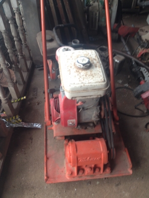 ขายด่วน เครื่องตบดิน เดินตาม  5แรง  ตบ5ตัน  7500