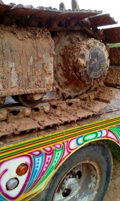 ขาย โคมัสชุ  120 รุ่น 2 รถสวยๆ พร้อมใช้งาน เจ้าของขายเอง 280,000 บาท