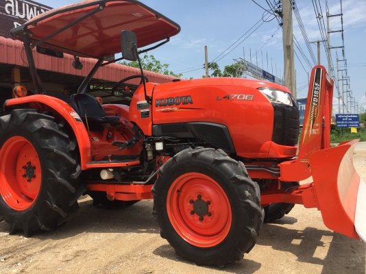 ขายรถไถคูโบต้า L4708 4WD2เพลา ใช้งาน 500 ชั่วโมง สภาพสวยพร้อมใช้ค่ะ พร้อมอุปกรณ์ ใบมีดหน้าและโลเตอร์รี182ใบเต็ม ราคา 438,000 บาท #พร้อมส่งฟรีถึงบ้าน โทรสอบถามได้เลยค่ะ 081-9136451 ขอดูรูปทาง Line:Bow6451 เครื่องดี เกียร์ดี ยางดีทั้ง 4 เส้น ตรวจเชคเรียบร้ ขายรถไถคูโบต้า L4708 4WD2เพลา ใช้งาน 500 ชั่วโมง สภาพสวยพร้อมใช้ค่ะ พร้อมอุปกรณ์ ใบมีดหน้าและโลเตอร์รี182ใบเต็ม ราคา 438,000 บาท #พร้อมส่งฟรีถึงบ้าน โทรสอบถามได้เลยค่ะ 081-9136451 ขอดูรูปทาง Line:Bow6451 เครื่องดี เกียร์ดี ยางดีทั้ง 4 เส้น ตรวจเชคเรียบร้