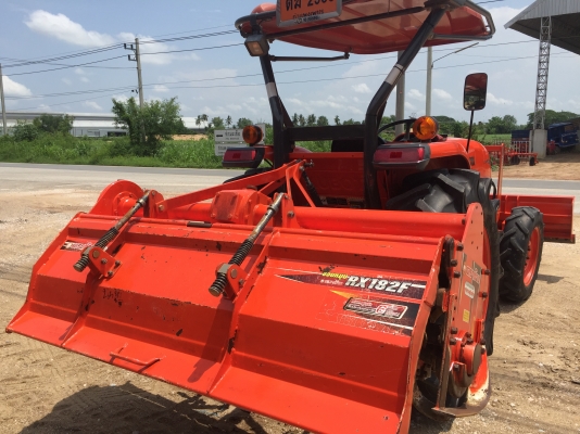 ขายรถไถคูโบต้า L4708 4WD2เพลา ใช้งาน 500 ชั่วโมง สภาพสวยพร้อมใช้ค่ะ พร้อมอุปกรณ์ ใบมีดหน้าและโลเตอร์รี182ใบเต็ม ราคา 438,000 บาท #พร้อมส่งฟรีถึงบ้าน โทรสอบถามได้เลยค่ะ 081-9136451 ขอดูรูปทาง Line:Bow6451 เครื่องดี เกียร์ดี ยางดีทั้ง 4 เส้น ตรวจเชคเรียบร้ ขายรถไถคูโบต้า L4708 4WD2เพลา ใช้งาน 500 ชั่วโมง สภาพสวยพร้อมใช้ค่ะ พร้อมอุปกรณ์ ใบมีดหน้าและโลเตอร์รี182ใบเต็ม ราคา 438,000 บาท #พร้อมส่งฟรีถึงบ้าน โทรสอบถามได้เลยค่ะ 081-9136451 ขอดูรูปทาง Line:Bow6451 เครื่องดี เกียร์ดี ยางดีทั้ง 4 เส้น ตรวจเชคเรียบร้