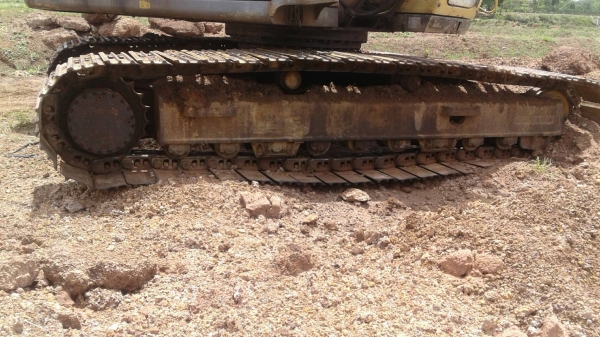 ขาย แบคโฮ VOLVO EC210LC เครื่องดี ปั้มดี ช่วงล่างแน่น ไฟฟ้าครบ เอกสารเล่มทะเบียน รถใช้งานอยู่ ราคาต่อรองได้ครับ