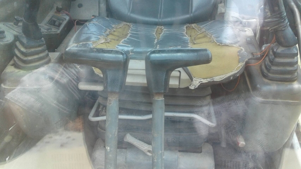 ขาย แบคโฮ VOLVO EC210LC เครื่องดี ปั้มดี ช่วงล่างแน่น ไฟฟ้าครบ เอกสารเล่มทะเบียน รถใช้งานอยู่ ราคาต่อรองได้ครับ