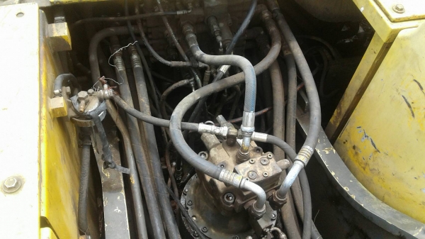 ขาย แบคโฮ VOLVO EC210LC เครื่องดี ปั้มดี ช่วงล่างแน่น ไฟฟ้าครบ เอกสารเล่มทะเบียน รถใช้งานอยู่ ราคาต่อรองได้ครับ