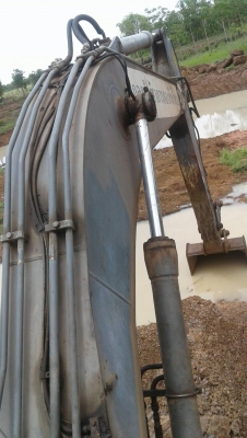 ขาย แบคโฮ VOLVO EC210LC เครื่องดี ปั้มดี ช่วงล่างแน่น ไฟฟ้าครบ เอกสารเล่มทะเบียน รถใช้งานอยู่ ราคาต่อรองได้ครับ