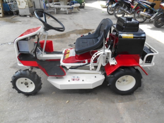 รถตัดหญ้า 0REC KRM85A 14  แรง พร้อมใช้งาน