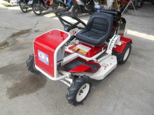 รถตัดหญ้า 0REC KRM85A 14  แรง พร้อมใช้งาน