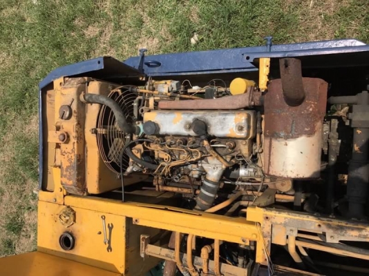 ขาย 215,000 บาท KOMATSU PC60-1 (10HT)  เครืองดี ปั้มแรง โช่หนา เอวแน่น เอกสารชื้อขาย  รถอยู่ ปรานบุรี โทร&amp;ไอดีไลน์ 0610710295