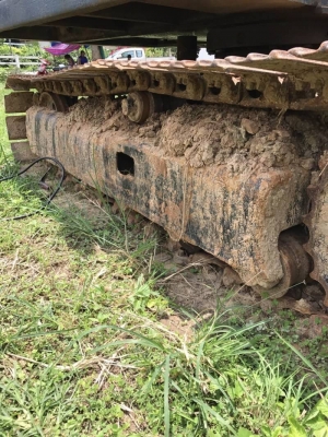ขาย 215,000 บาท KOMATSU PC60-1 (10HT)  เครืองดี ปั้มแรง โช่หนา เอวแน่น เอกสารชื้อขาย  รถอยู่ ปรานบุรี โทร&amp;ไอดีไลน์ 0610710295