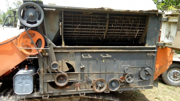 รถเกียว DC 68 G ปี 53  ราคาเบาฯ  180000  บาท    ขายด่วน สอบถามทีเบอร์ วันทูคอล 098 6683479 dtac 094 2839369 สิทธิ์ คับ