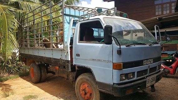 ขาย6ล้ออีซูซุ NPR110 Fหน้าหลัง แชชซีสวย NPR57L ทะเบียนครบ ยาว4.30