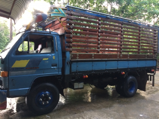 isuzu115NPRเครื่อง4BD1รถห้างแท้ พร้อมใช้ isuzu115NPRเครื่อง4BD1รถห้างแท้ พร้อมใช้