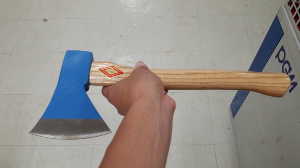 ขายขวานตราตาMade in Germany.ขนาด600กรัมด้ามไม้ใหม่เก่าเก็บคมๆ