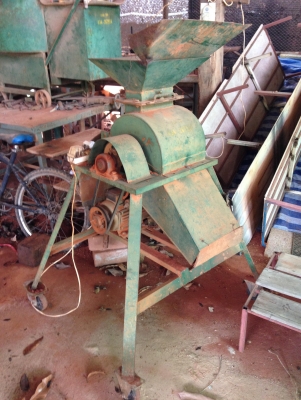 ขายชุดเครื่องอัดอิฐประสานระบบไฮโดรลิค 4 ชิ้น